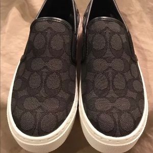 COACH Women's CAMERON Outline Signature